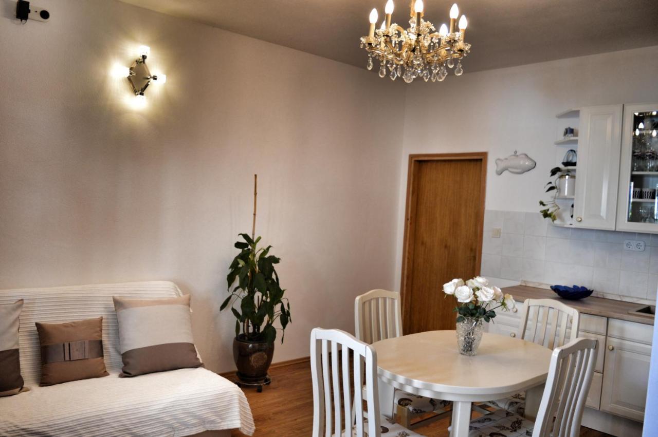 Kaštela Apartment Nikolic מראה חיצוני תמונה