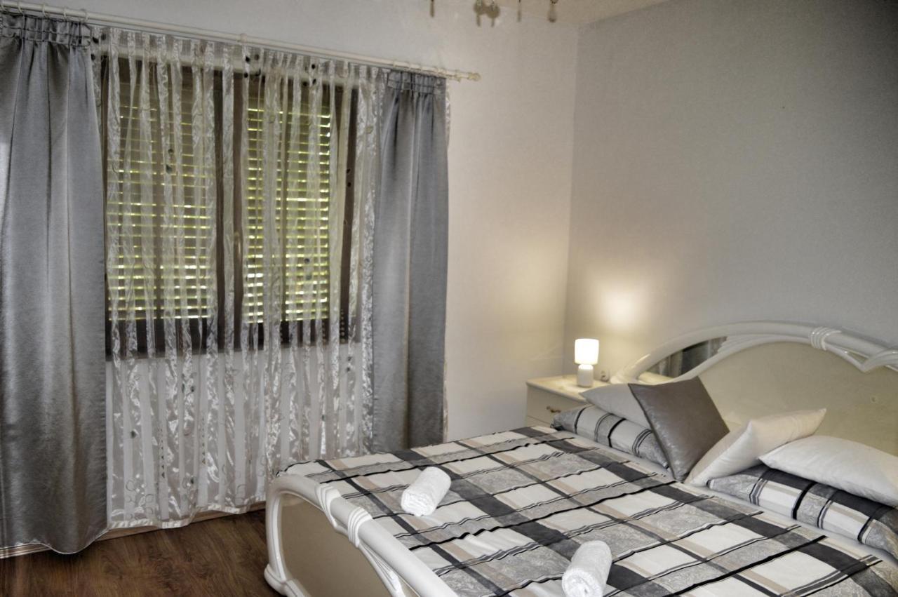 Kaštela Apartment Nikolic מראה חיצוני תמונה